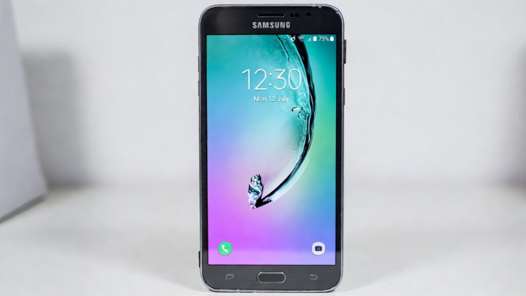 My phone is stuck in Download Mode. Can Odin fix it